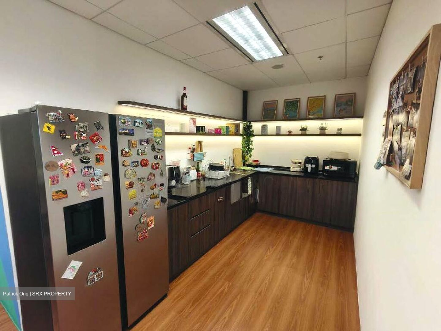Bugis Junction (D7), Office #526295531